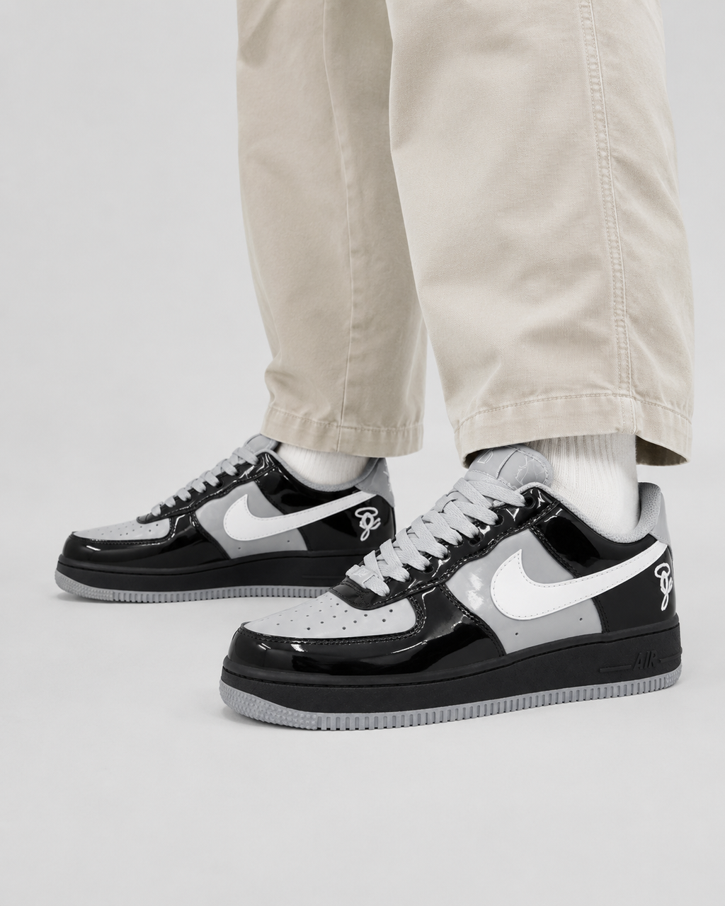 Nike Air Force 1 Black & Grey
