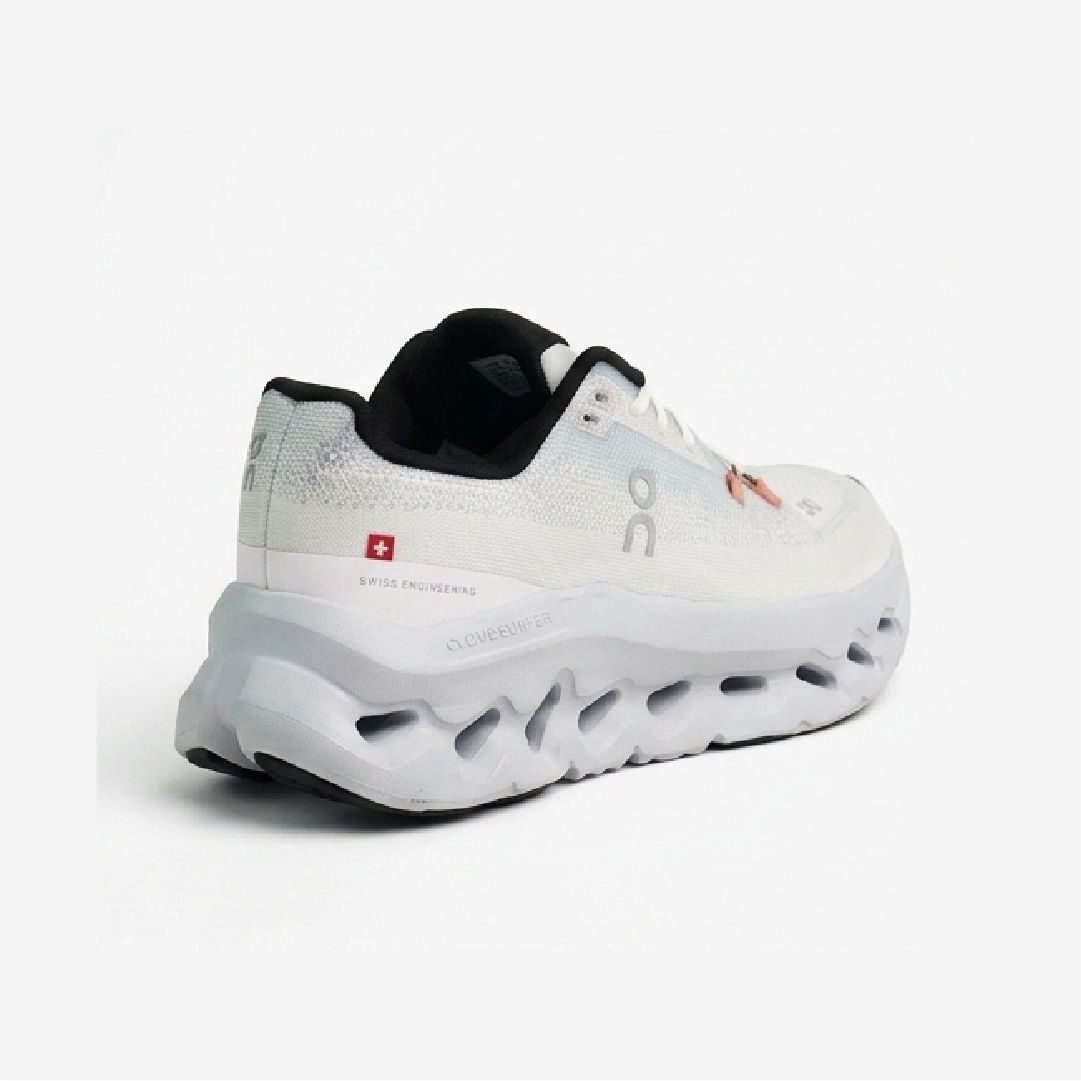 On Cloud Tilt - Mujer
