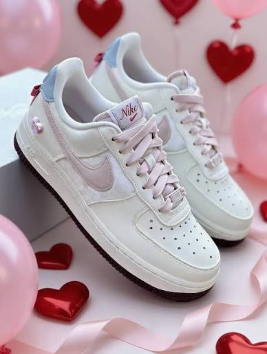 Nike Air Force 1 Custom Corazón Rosa