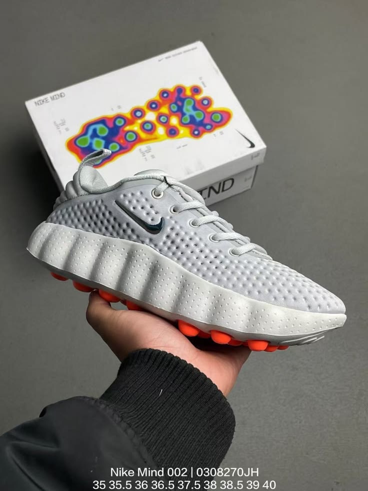 Nike Mind 002 White / Hyper Crimson